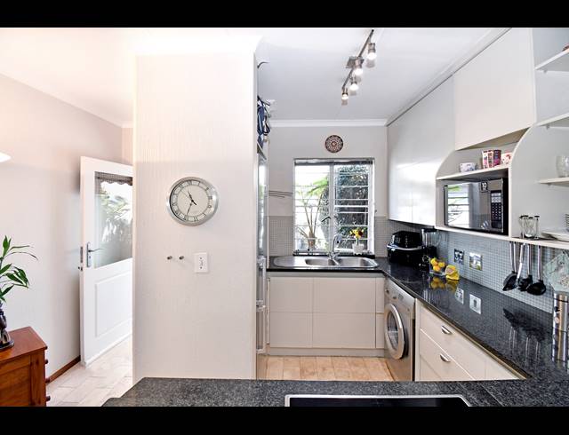 2 BEDROOM TOWNHOUSE FOR SALE IN KELLAND